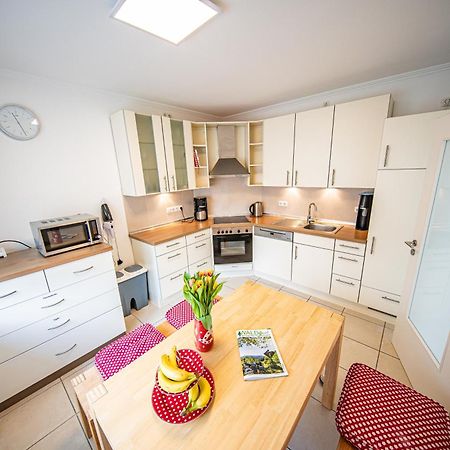 Schoene Ferienwohnung Vor Den Toren Pullman Citys Zwei Aicha vorm Wald Esterno foto